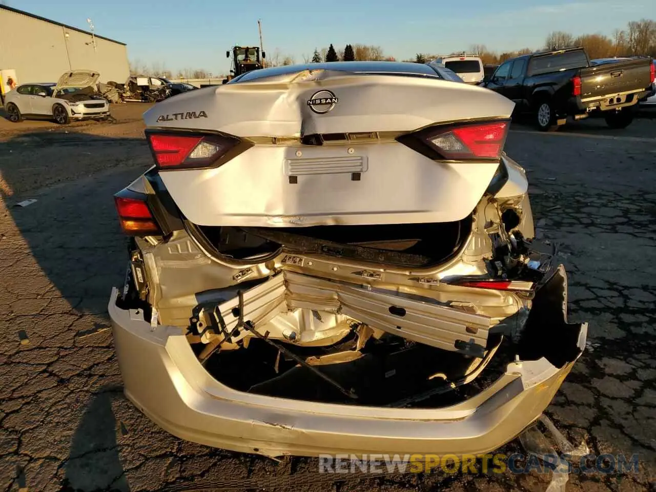 6 Photograph of a damaged car 1N4BL4BV8RN378167 NISSAN ALTIMA 2024