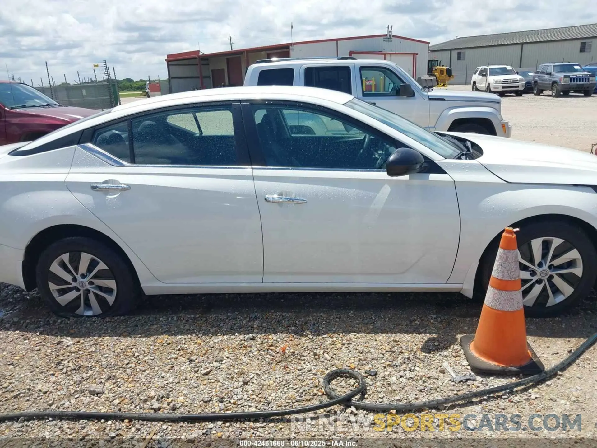 13 Photograph of a damaged car 1N4BL4BV9RN304479 NISSAN ALTIMA 2024