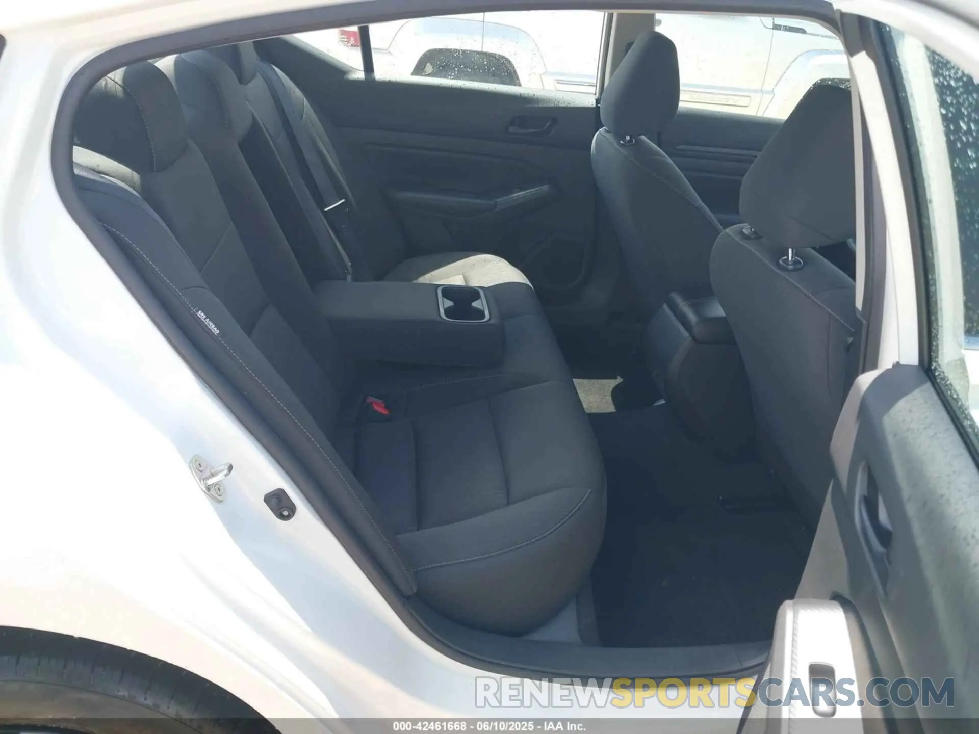 8 Photograph of a damaged car 1N4BL4BV9RN304479 NISSAN ALTIMA 2024