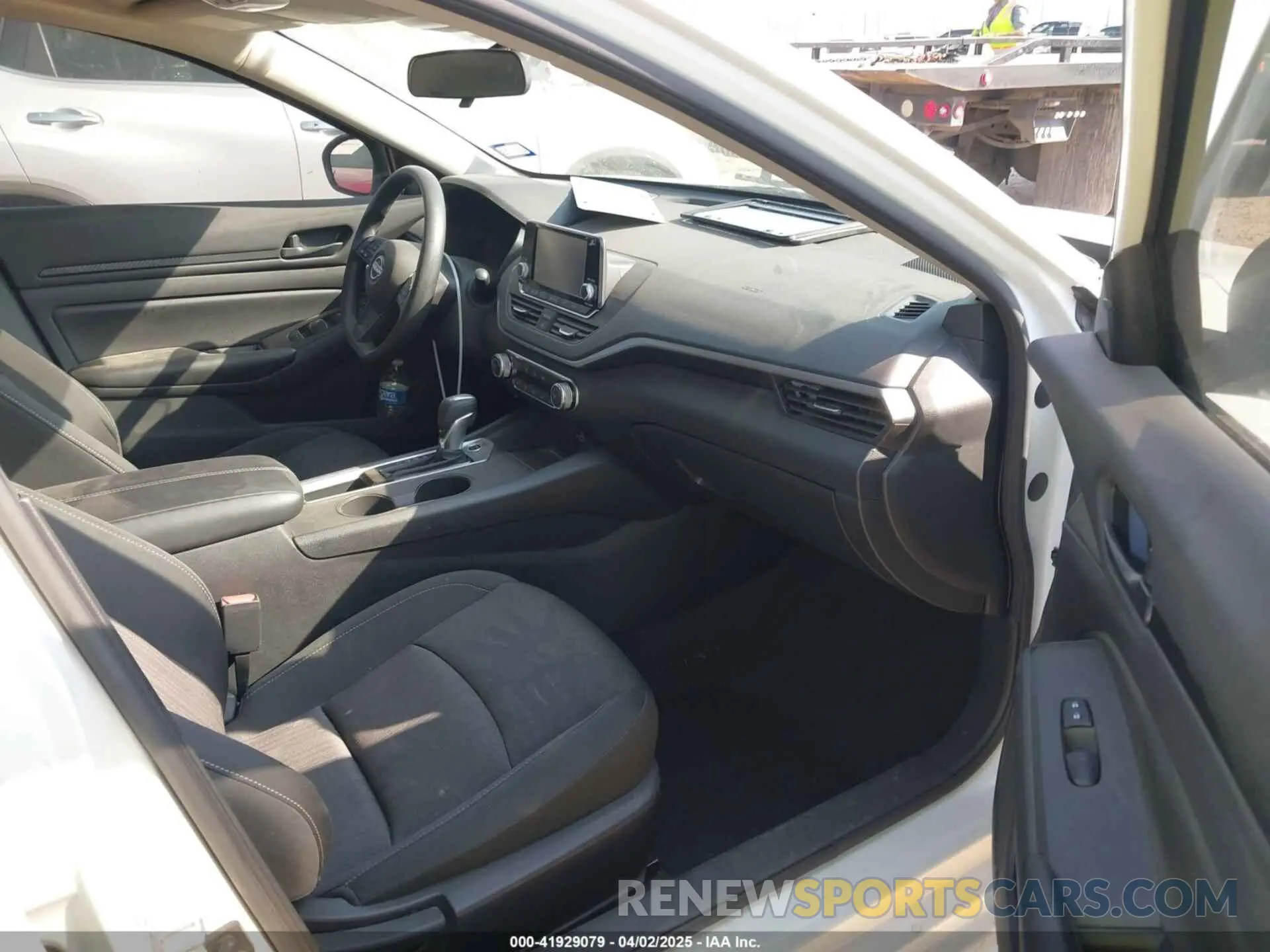 5 Photograph of a damaged car 1N4BL4BVXRN351827 NISSAN ALTIMA 2024