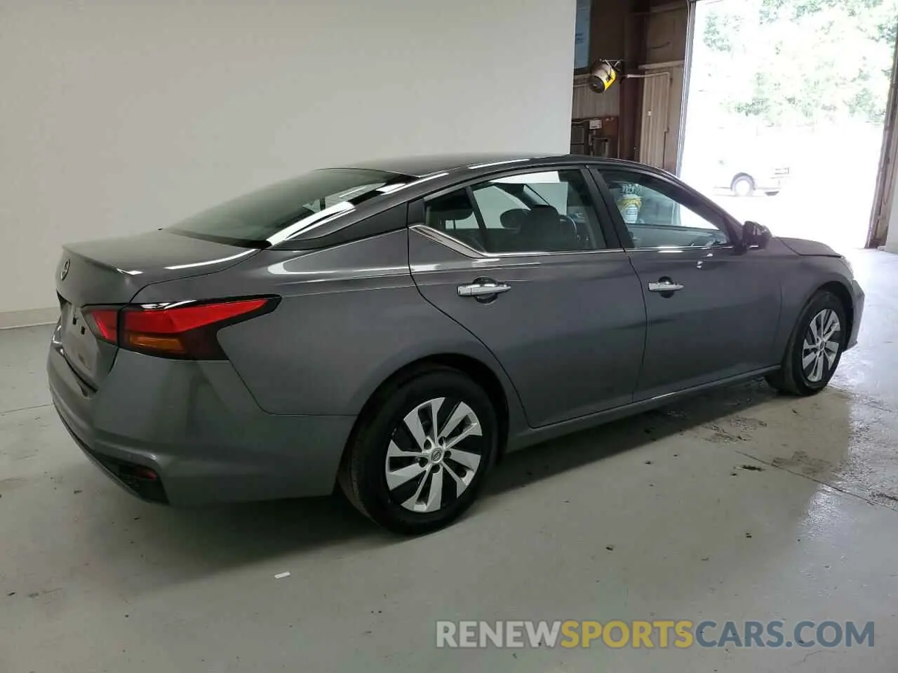 3 Photograph of a damaged car 1N4BL4BVXRN420774 NISSAN ALTIMA 2024