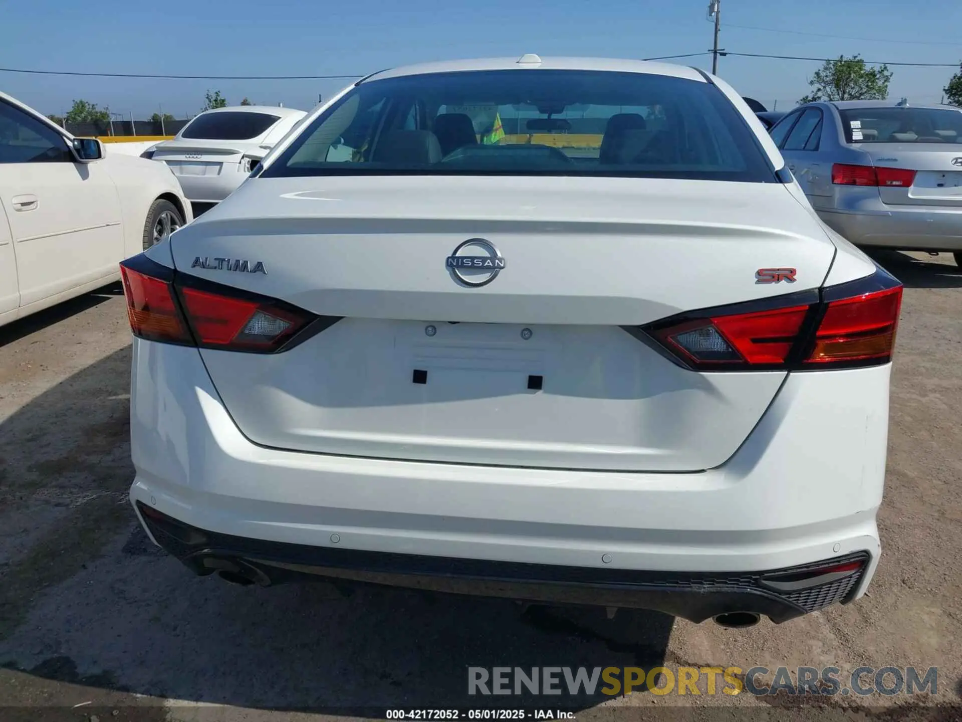 17 Photograph of a damaged car 1N4BL4CV0RN313828 NISSAN ALTIMA 2024