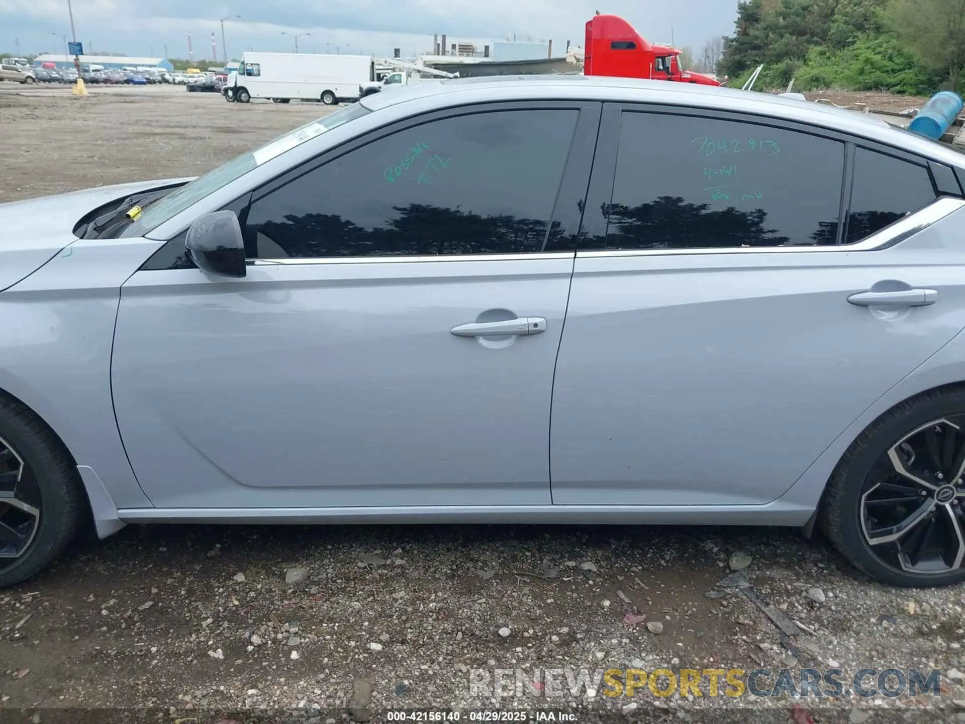 15 Photograph of a damaged car 1N4BL4CV0RN325574 NISSAN ALTIMA 2024
