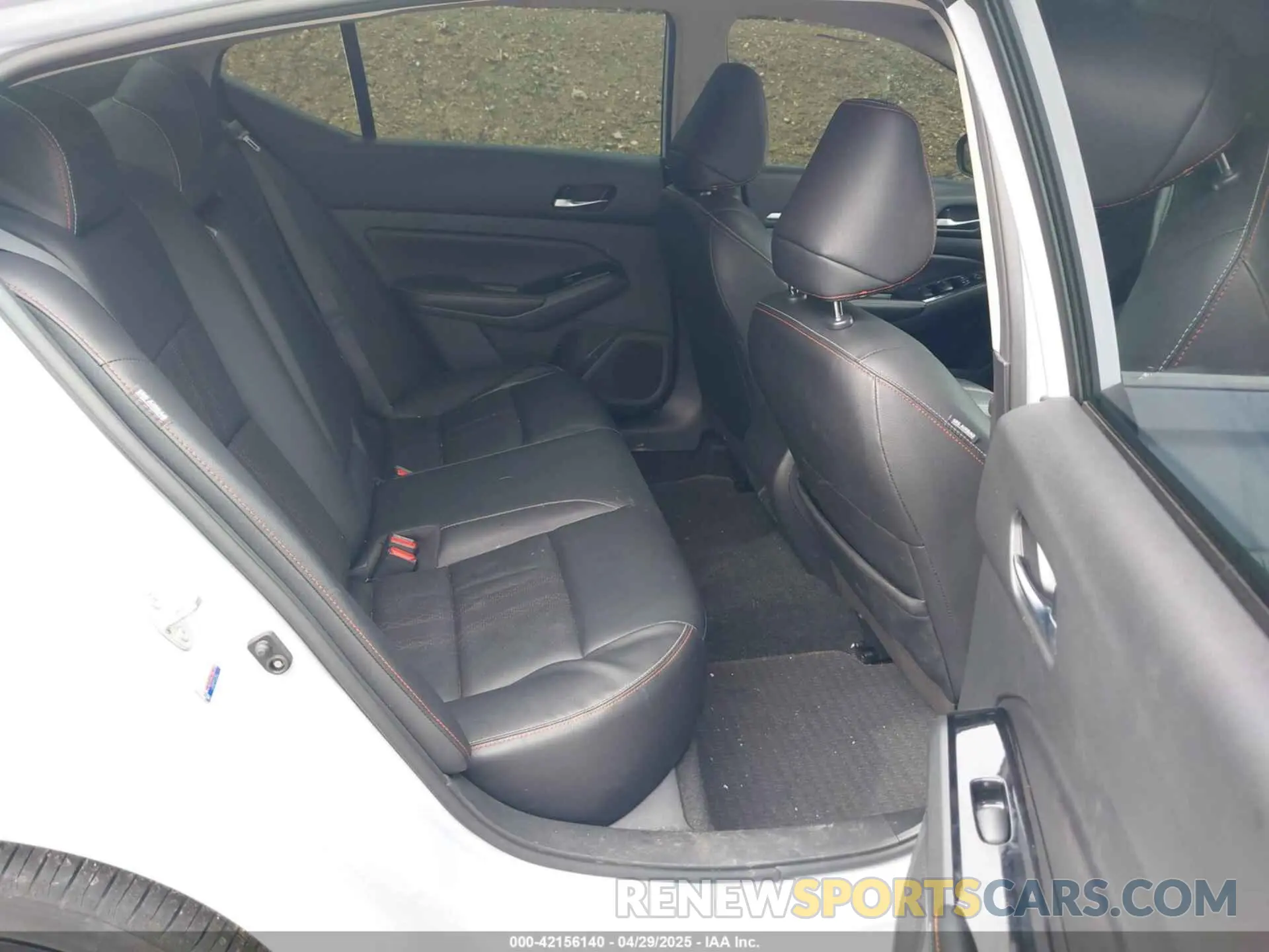8 Photograph of a damaged car 1N4BL4CV0RN325574 NISSAN ALTIMA 2024
