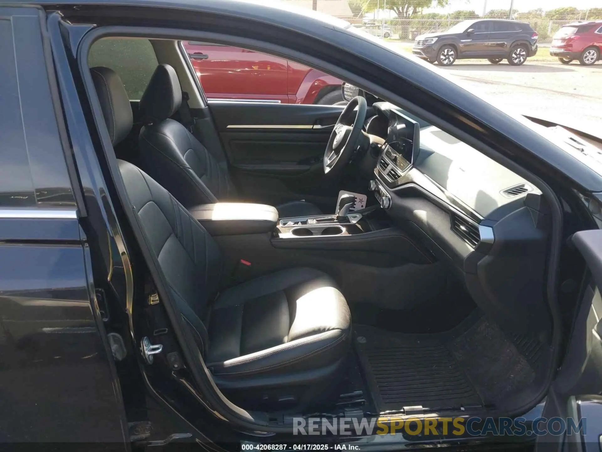 5 Photograph of a damaged car 1N4BL4CV0RN328930 NISSAN ALTIMA 2024
