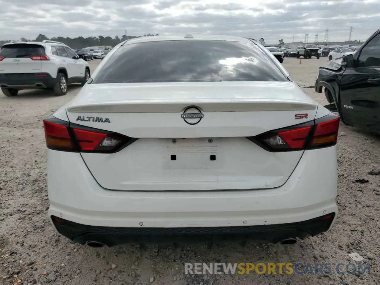 6 Photograph of a damaged car 1N4BL4CV0RN353102 NISSAN ALTIMA 2024
