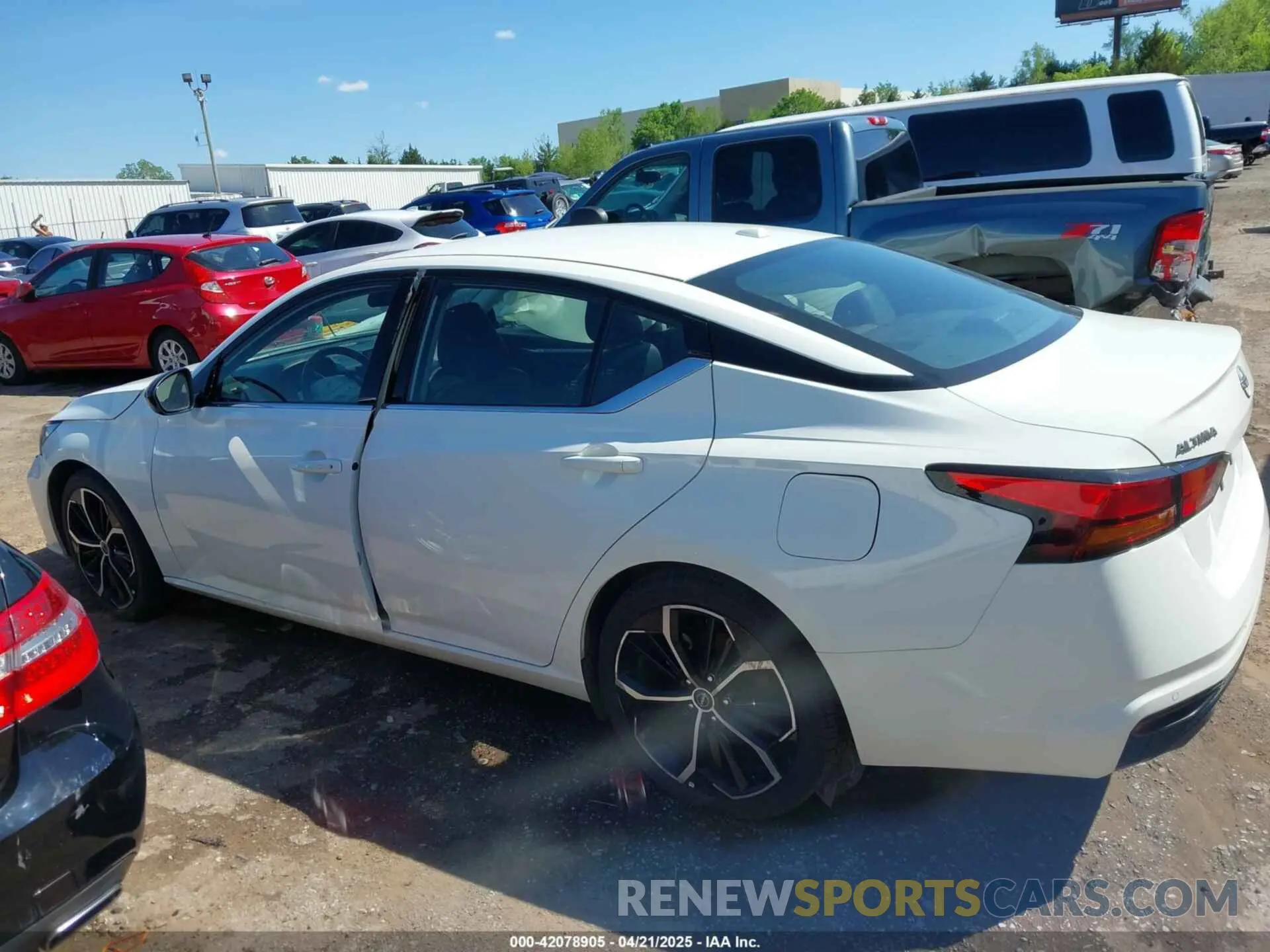13 Photograph of a damaged car 1N4BL4CV0RN367520 NISSAN ALTIMA 2024