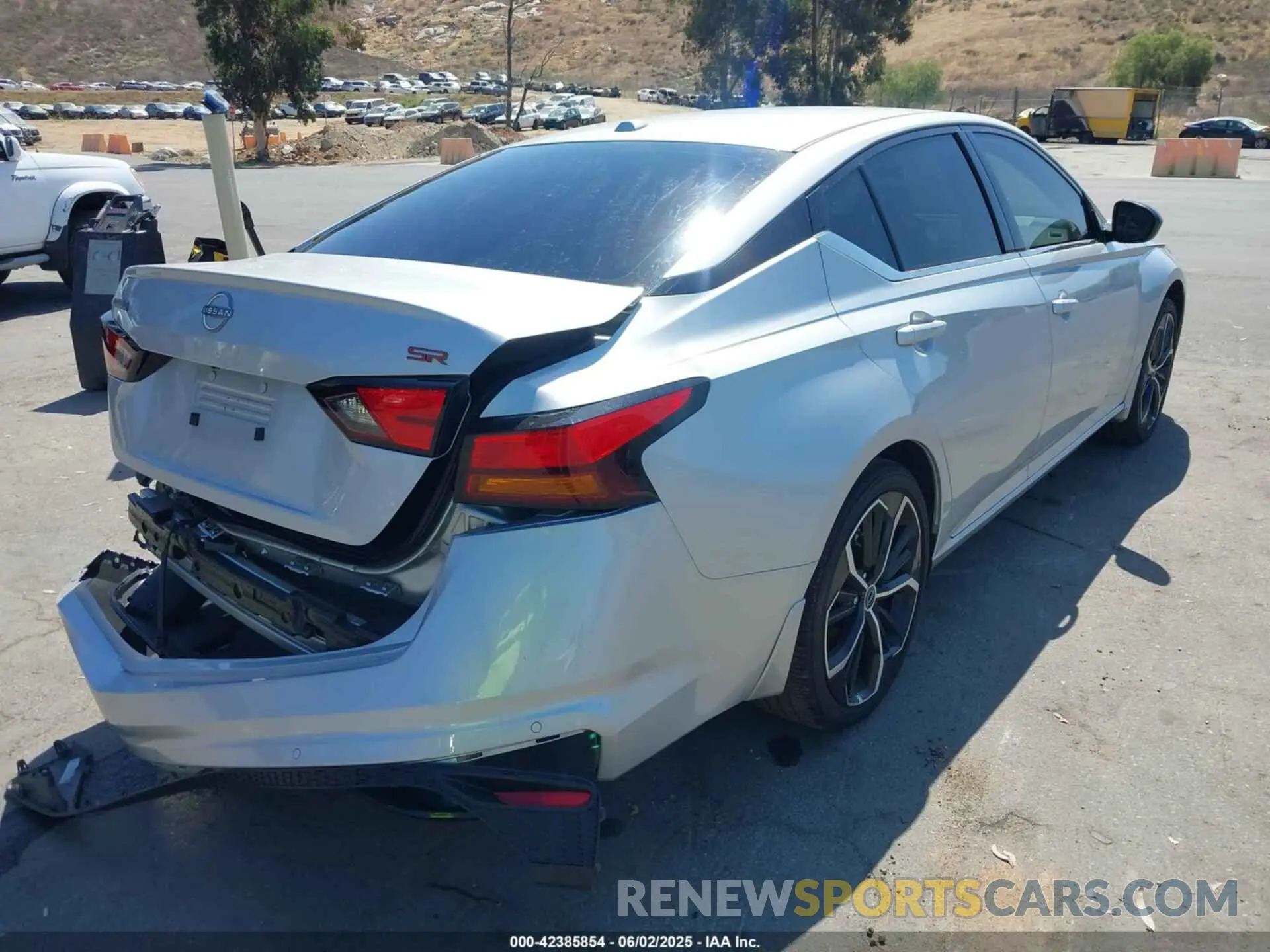 4 Photograph of a damaged car 1N4BL4CV0RN413623 NISSAN ALTIMA 2024