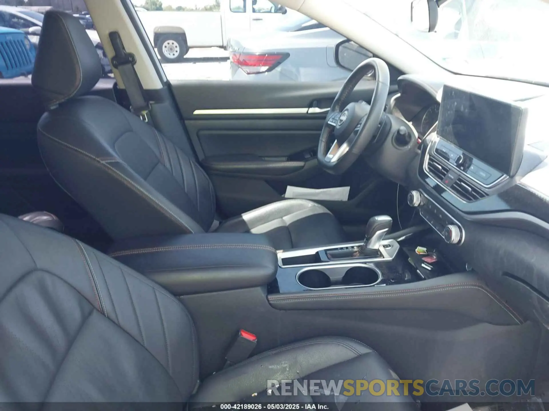 5 Photograph of a damaged car 1N4BL4CV1RN326118 NISSAN ALTIMA 2024
