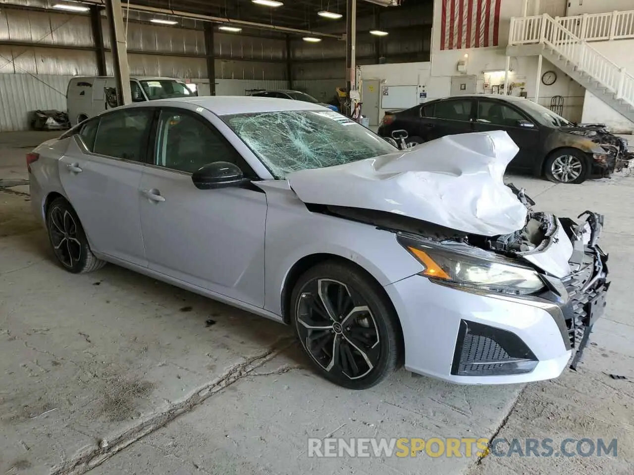 4 Photograph of a damaged car 1N4BL4CV1RN366005 NISSAN ALTIMA 2024