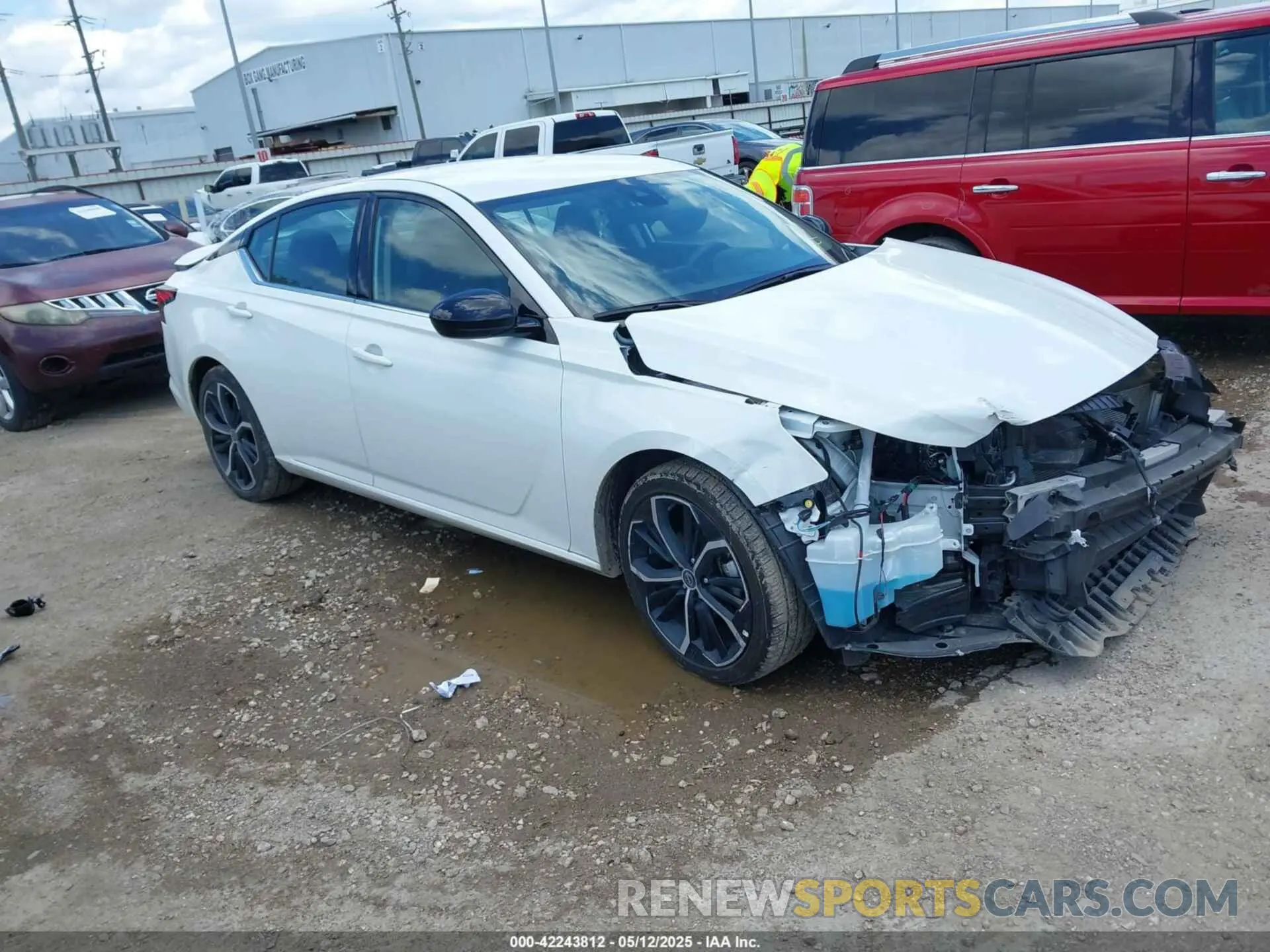 1 Photograph of a damaged car 1N4BL4CV1RN367154 NISSAN ALTIMA 2024