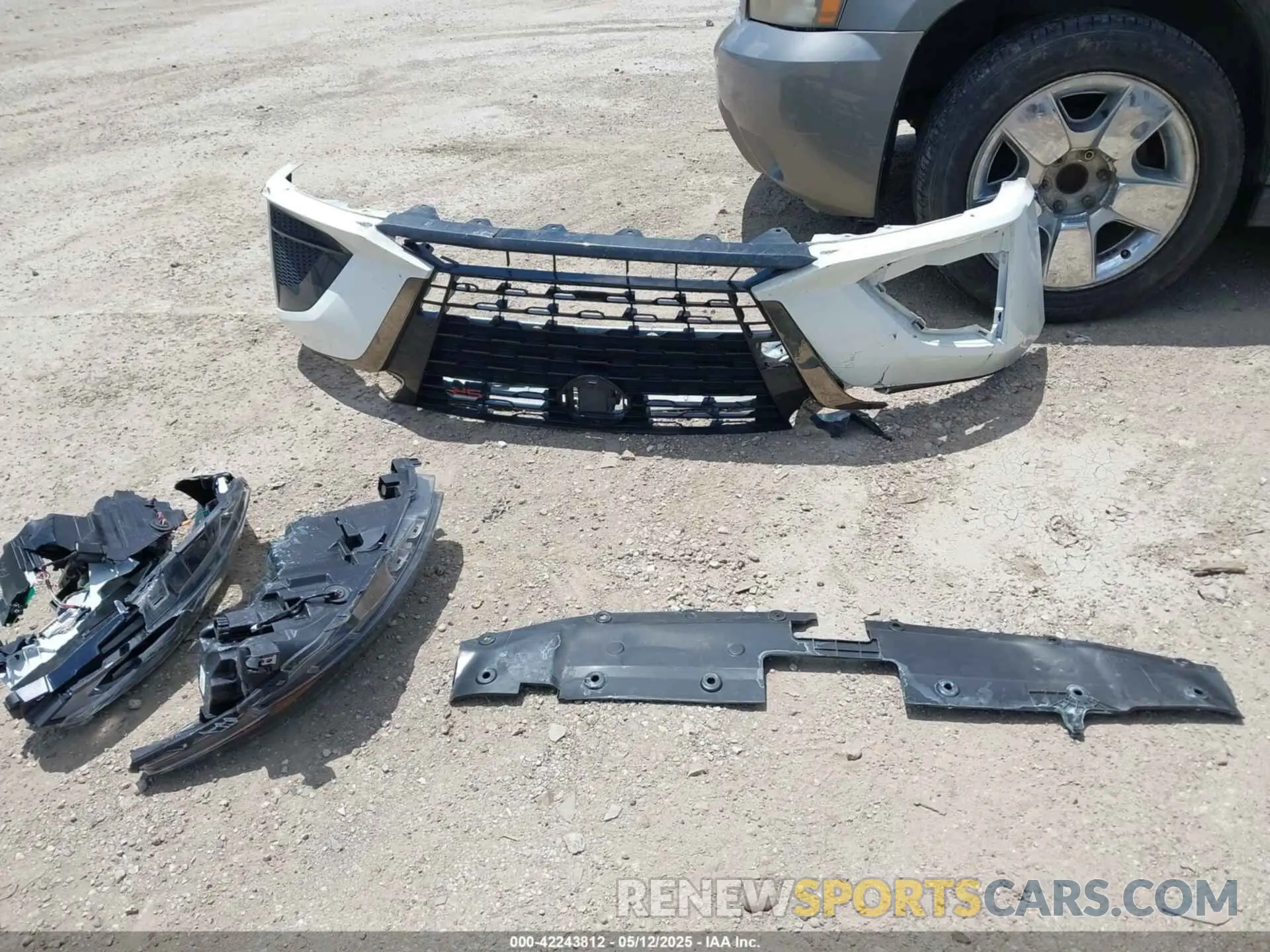 12 Photograph of a damaged car 1N4BL4CV1RN367154 NISSAN ALTIMA 2024