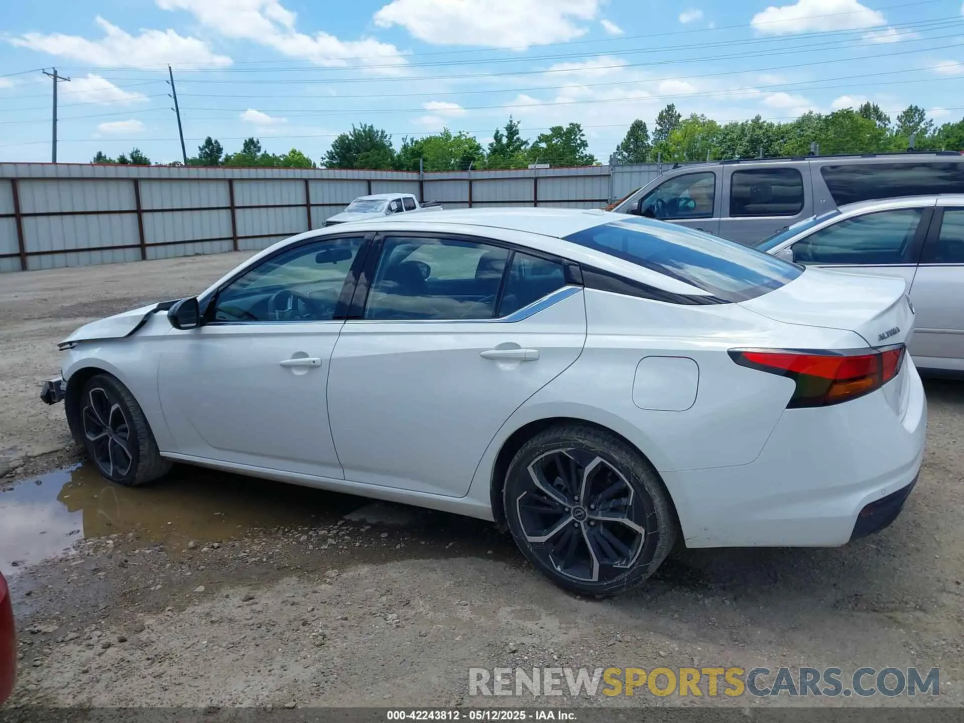 15 Photograph of a damaged car 1N4BL4CV1RN367154 NISSAN ALTIMA 2024