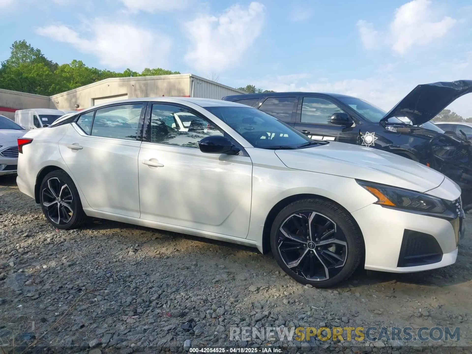 13 Photograph of a damaged car 1N4BL4CV1RN389123 NISSAN ALTIMA 2024