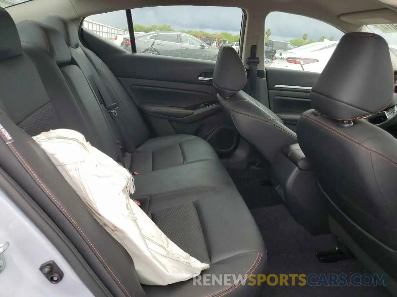 11 Photograph of a damaged car 1N4BL4CV2RN313538 NISSAN ALTIMA 2024