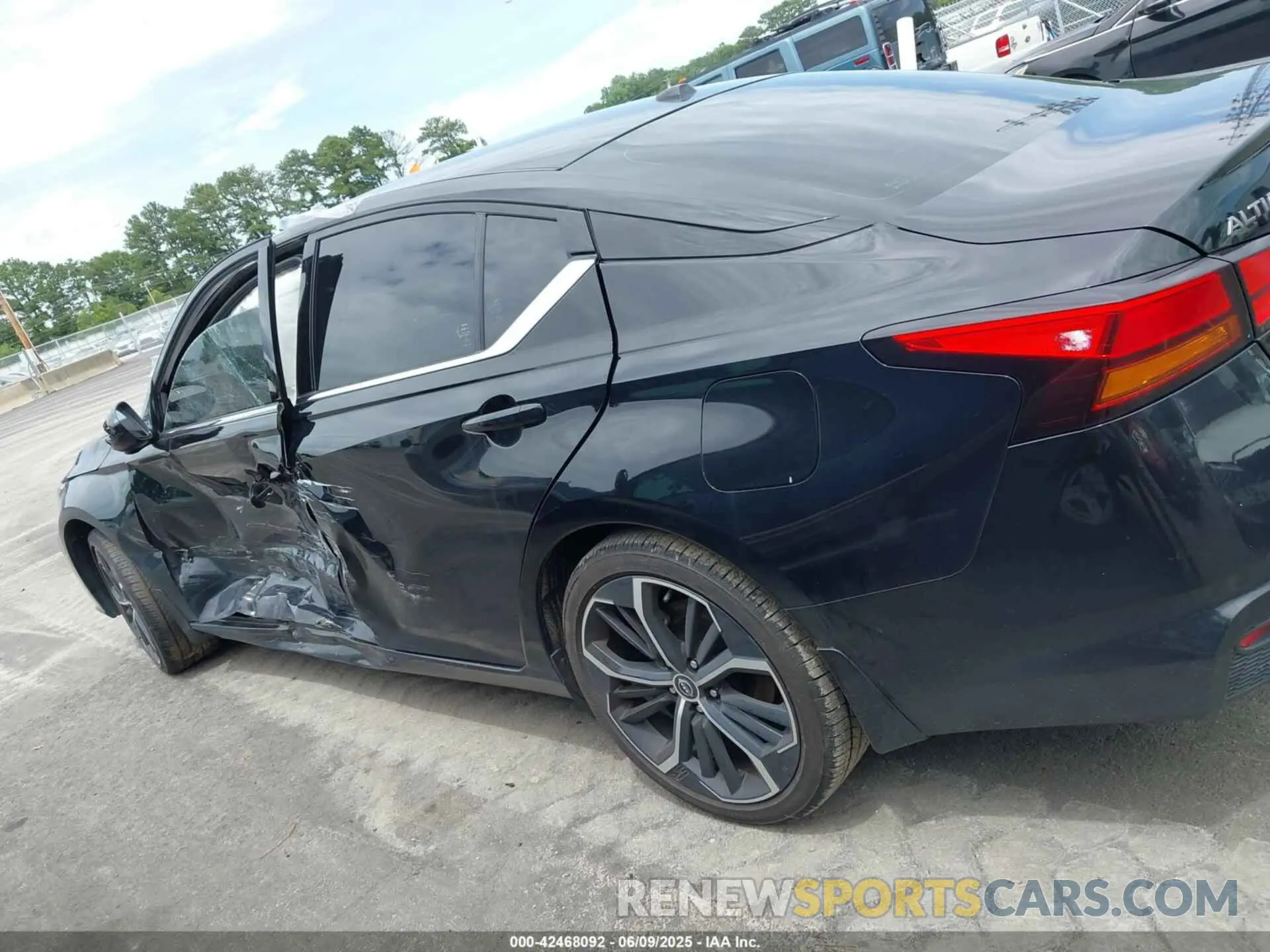 13 Photograph of a damaged car 1N4BL4CV2RN330145 NISSAN ALTIMA 2024