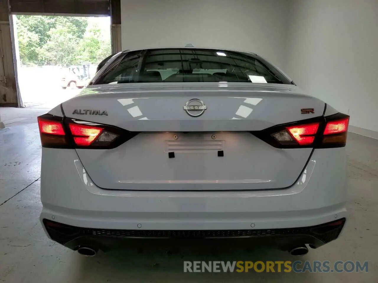 6 Photograph of a damaged car 1N4BL4CV2RN380480 NISSAN ALTIMA 2024