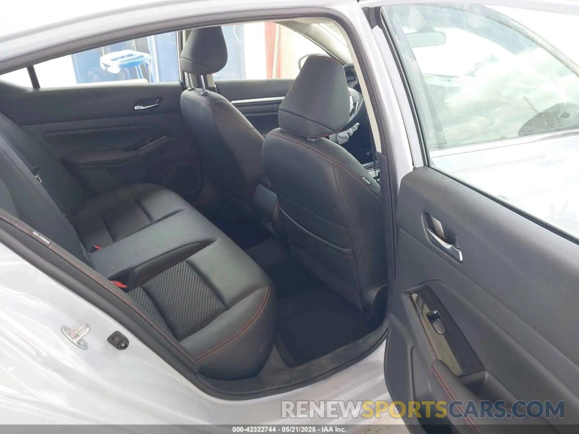 8 Photograph of a damaged car 1N4BL4CV2RN380575 NISSAN ALTIMA 2024
