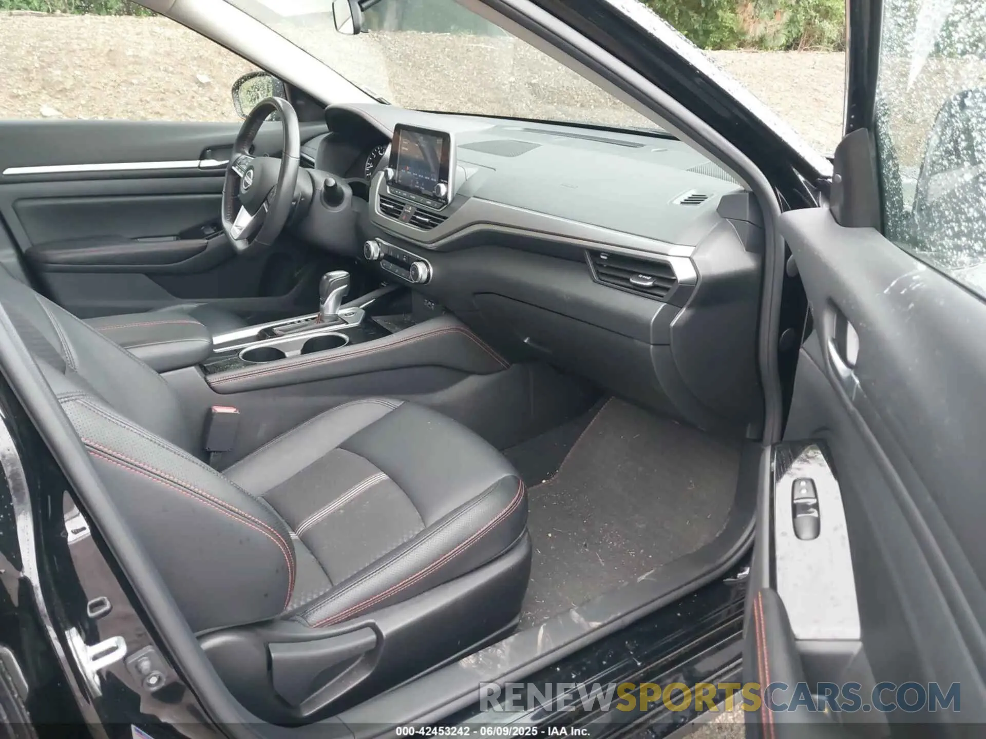 5 Photograph of a damaged car 1N4BL4CV2RN391706 NISSAN ALTIMA 2024