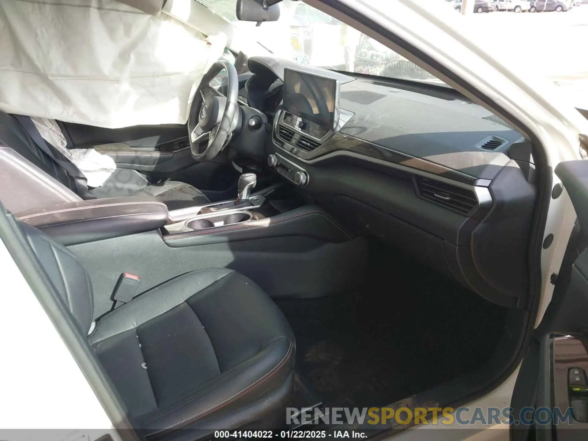 5 Photograph of a damaged car 1N4BL4CV3RN304427 NISSAN ALTIMA 2024