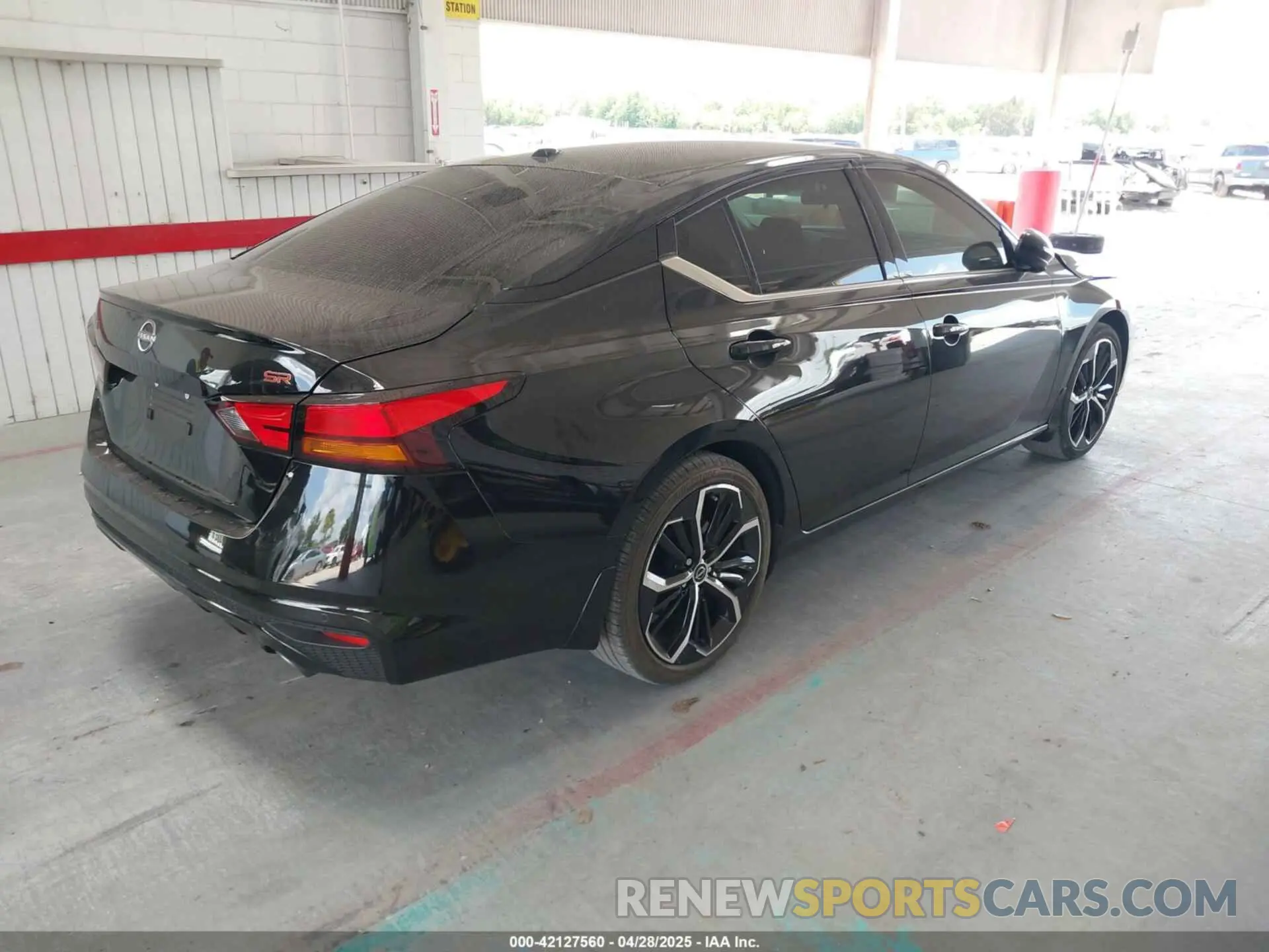 4 Photograph of a damaged car 1N4BL4CV3RN311894 NISSAN ALTIMA 2024