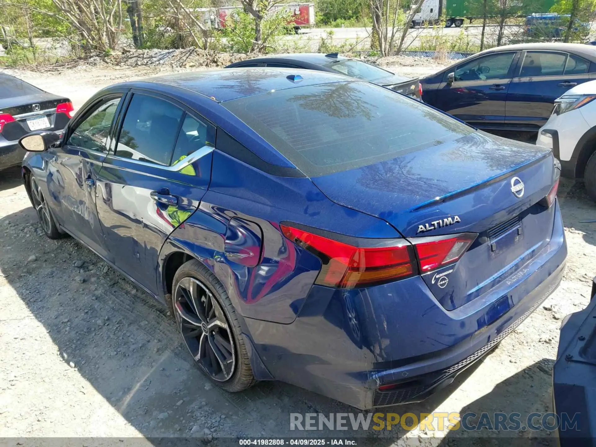 3 Photograph of a damaged car 1N4BL4CV3RN314858 NISSAN ALTIMA 2024