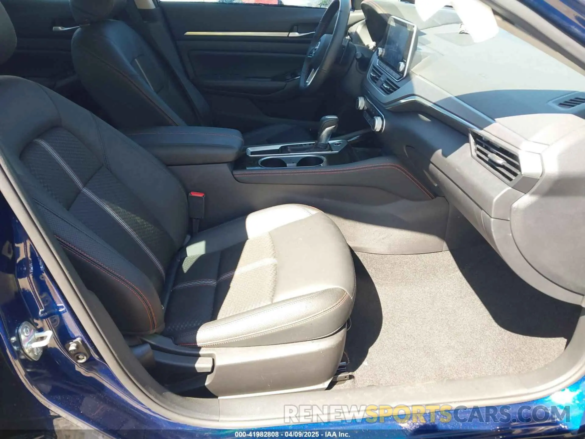 5 Photograph of a damaged car 1N4BL4CV3RN314858 NISSAN ALTIMA 2024