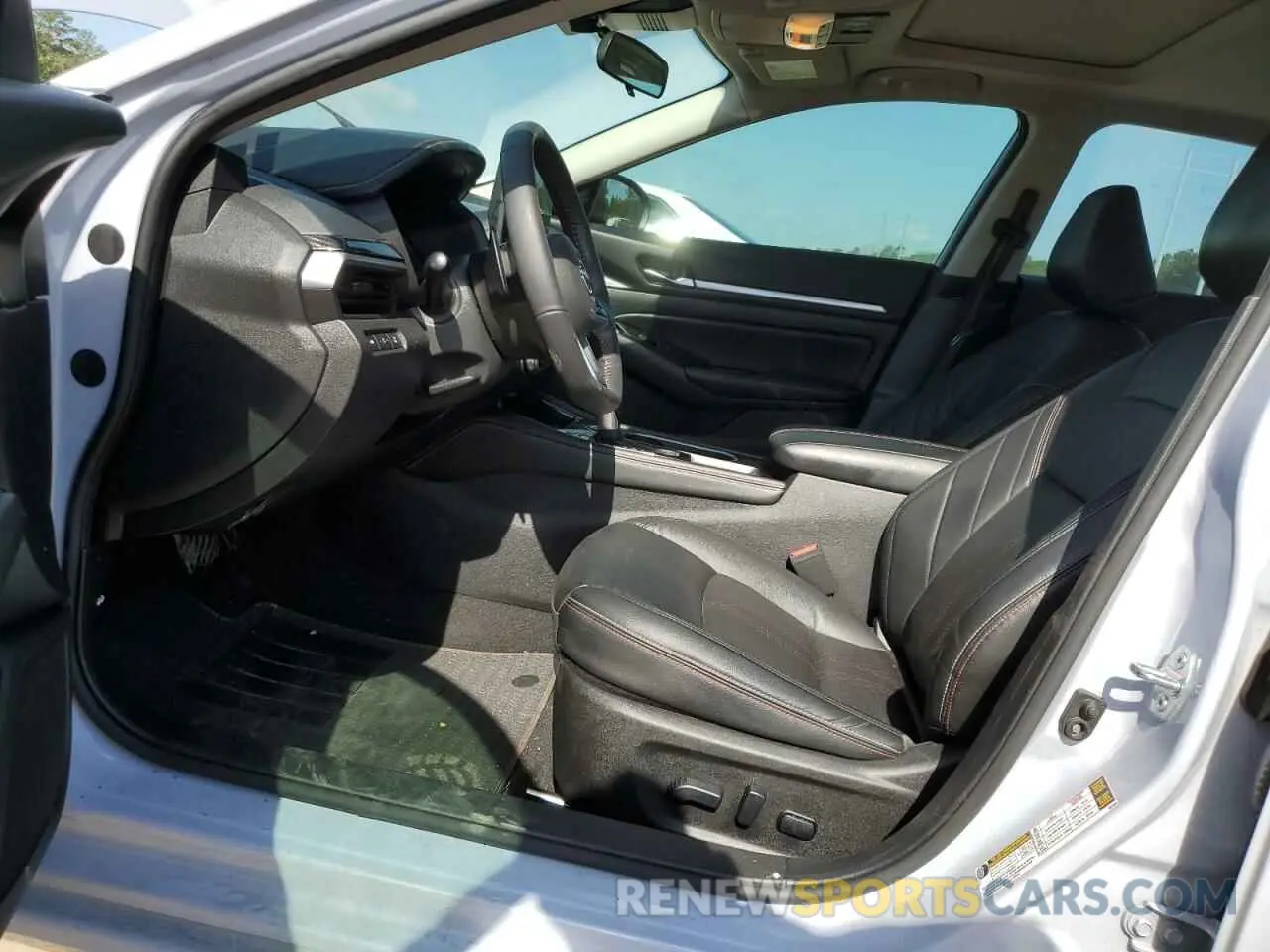 7 Photograph of a damaged car 1N4BL4CV3RN347441 NISSAN ALTIMA 2024