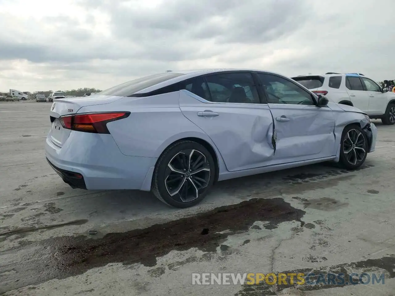 3 Photograph of a damaged car 1N4BL4CV3RN359430 NISSAN ALTIMA 2024