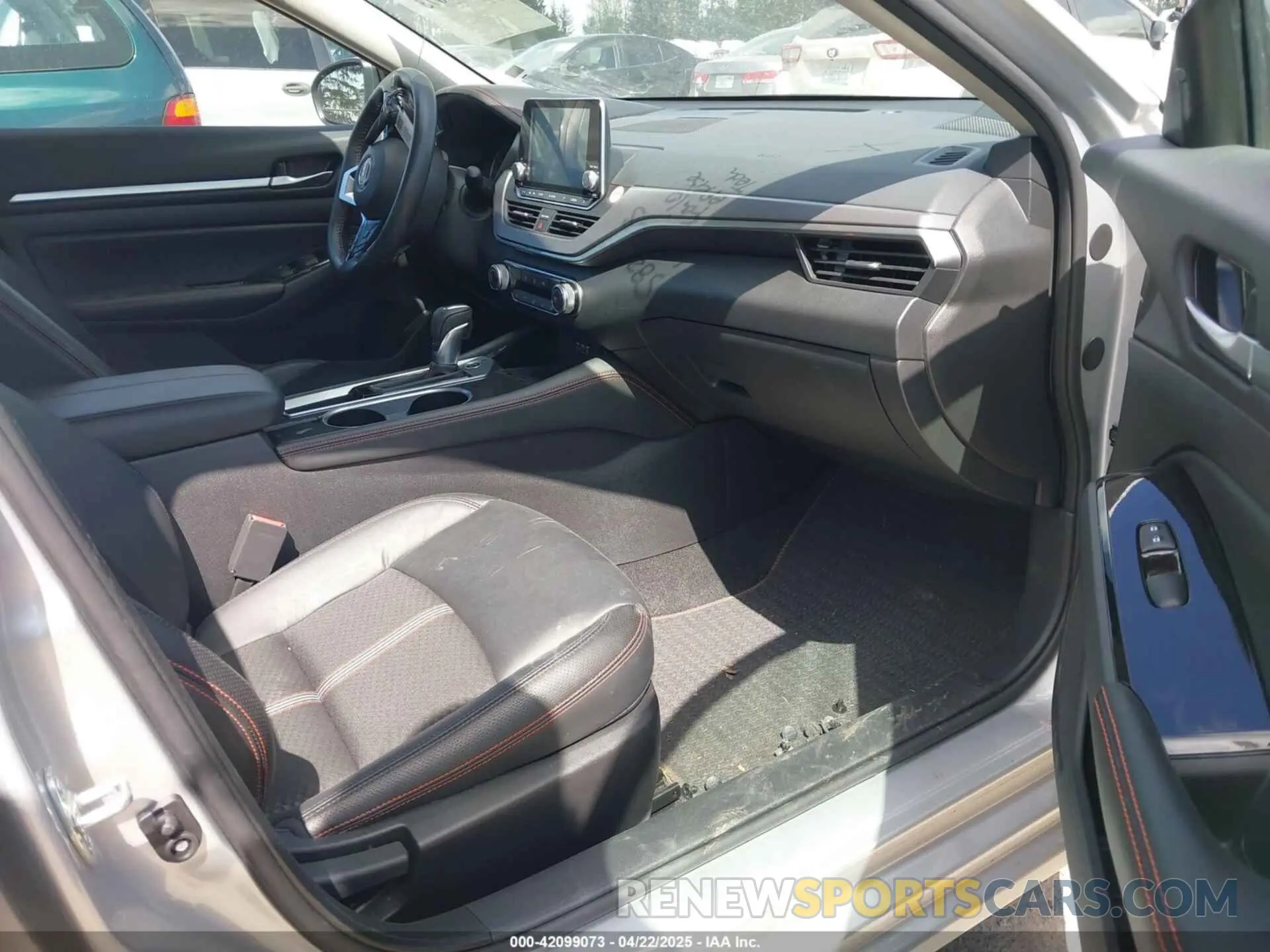 5 Photograph of a damaged car 1N4BL4CV3RN391018 NISSAN ALTIMA 2024