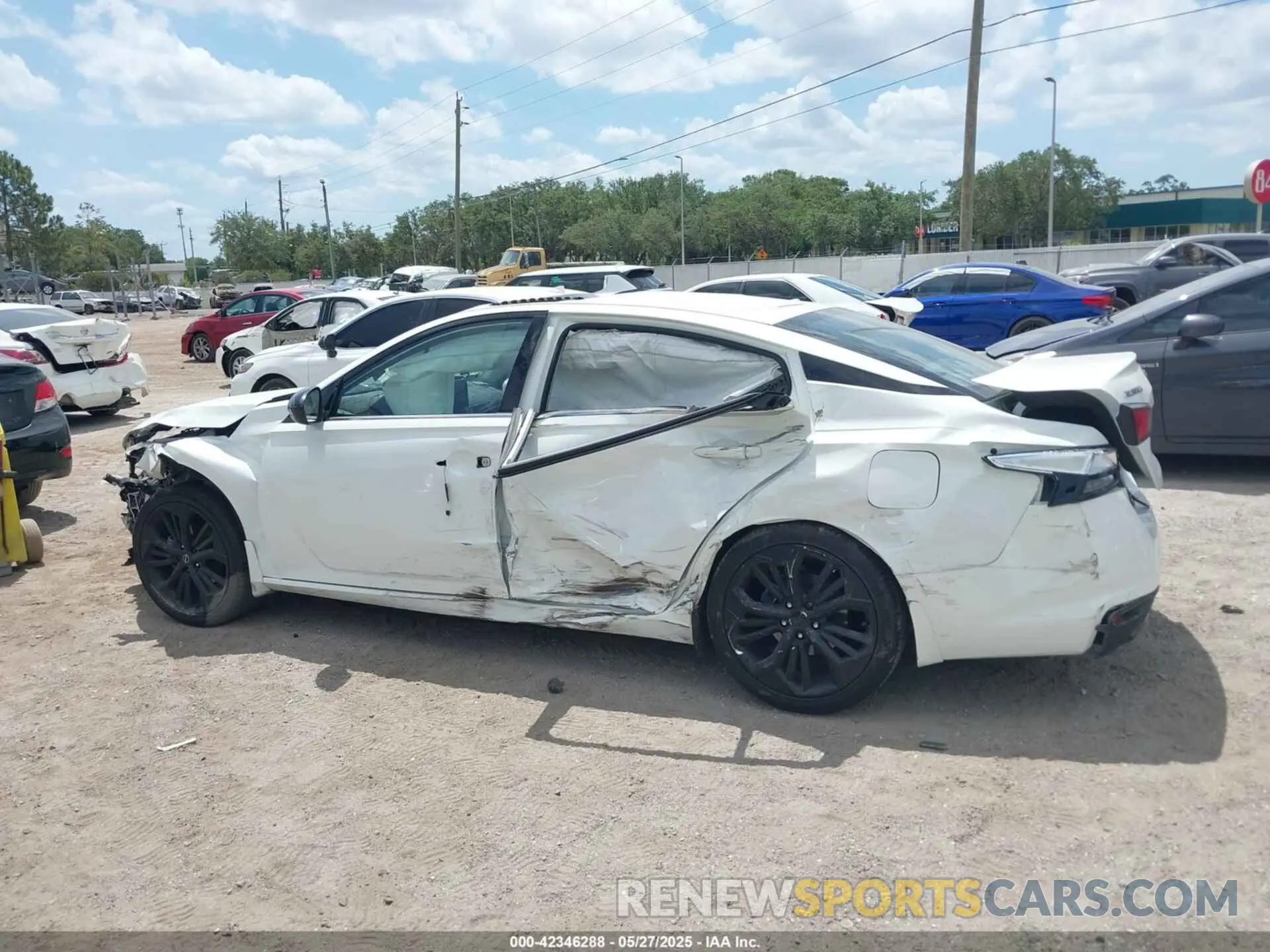 14 Photograph of a damaged car 1N4BL4CV3RN408349 NISSAN ALTIMA 2024
