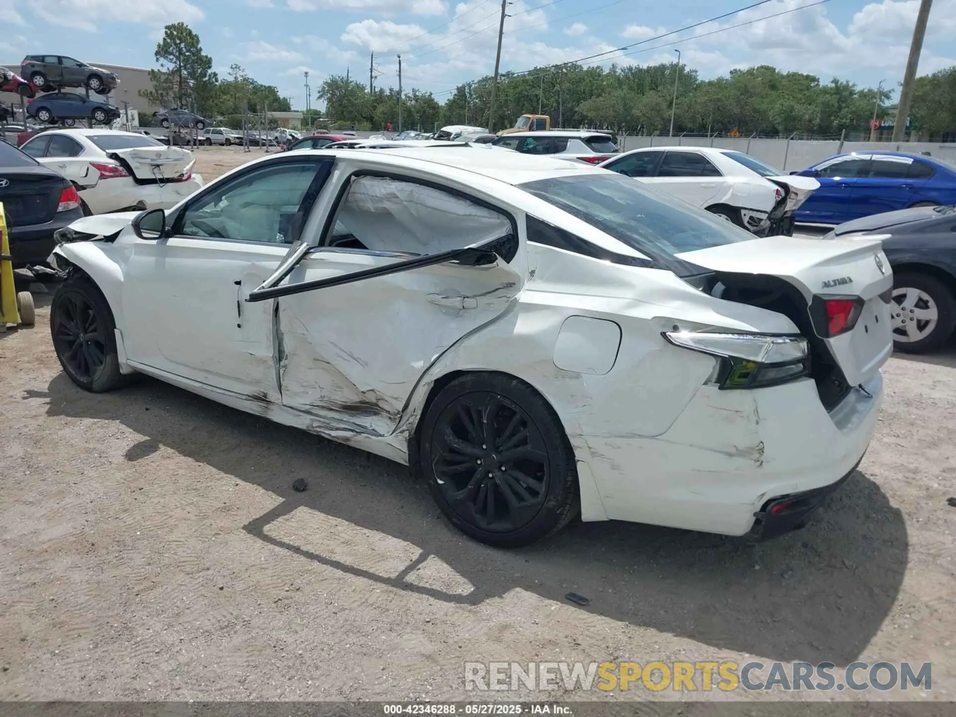 3 Photograph of a damaged car 1N4BL4CV3RN408349 NISSAN ALTIMA 2024