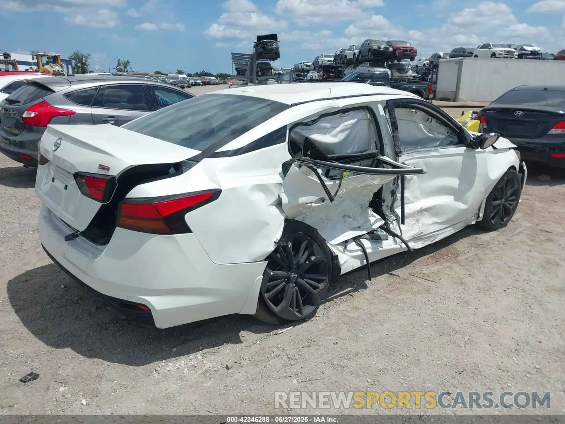 4 Photograph of a damaged car 1N4BL4CV3RN408349 NISSAN ALTIMA 2024