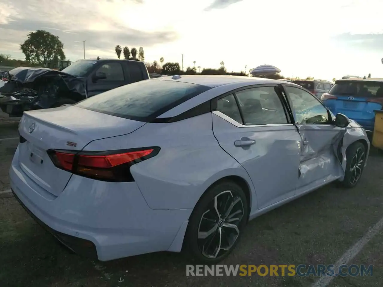 3 Photograph of a damaged car 1N4BL4CV4RN300404 NISSAN ALTIMA 2024