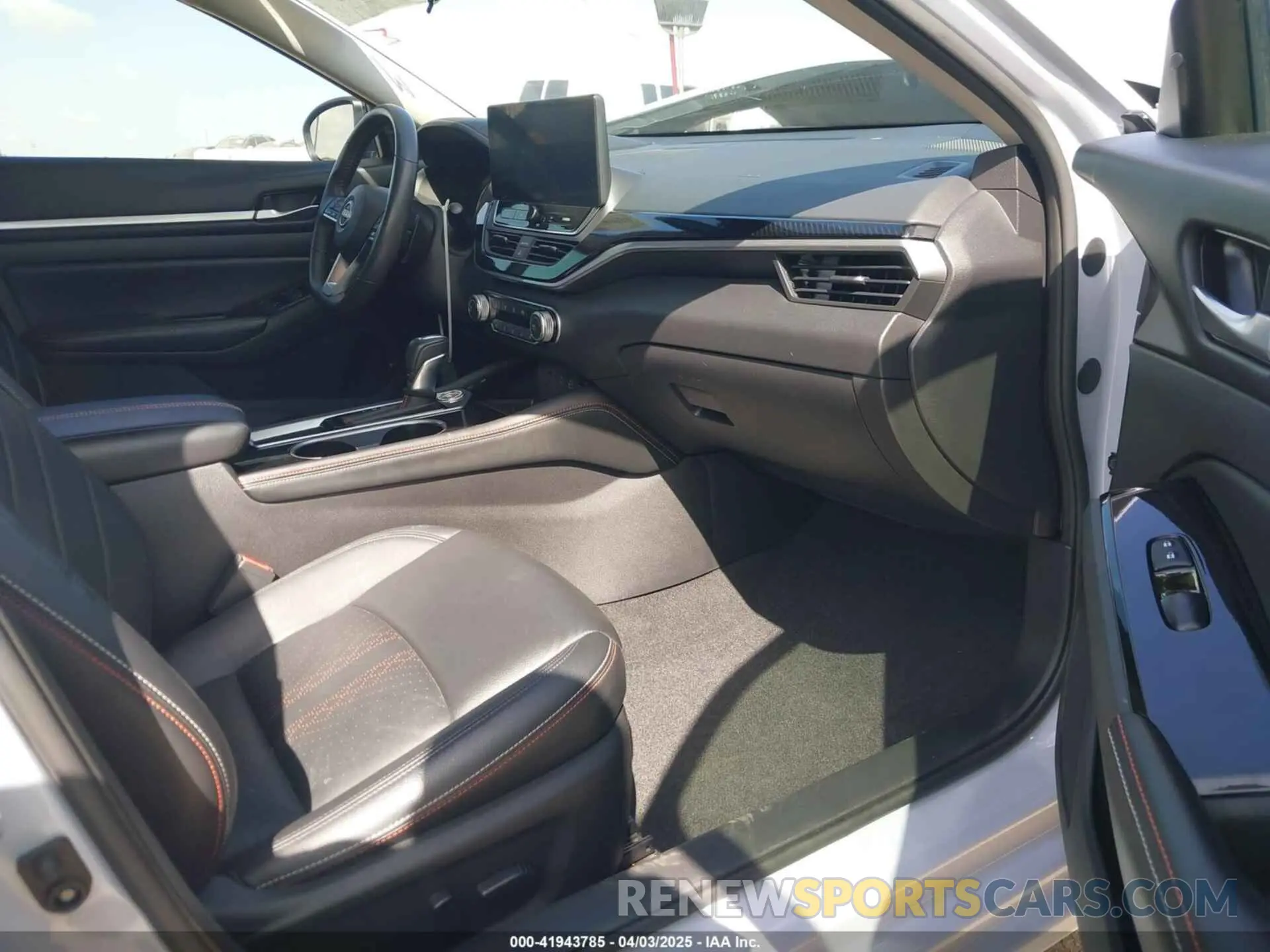 5 Photograph of a damaged car 1N4BL4CV4RN308566 NISSAN ALTIMA 2024