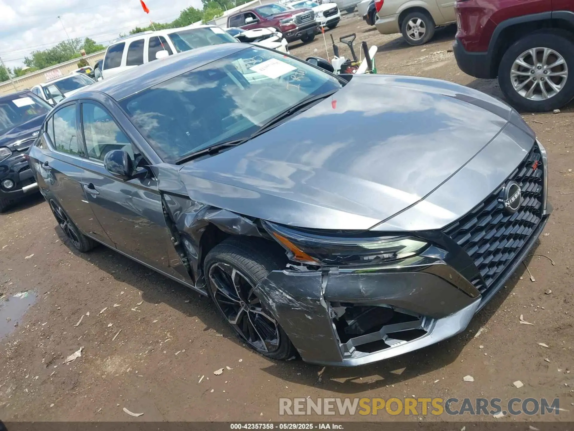 1 Photograph of a damaged car 1N4BL4CV4RN333368 NISSAN ALTIMA 2024