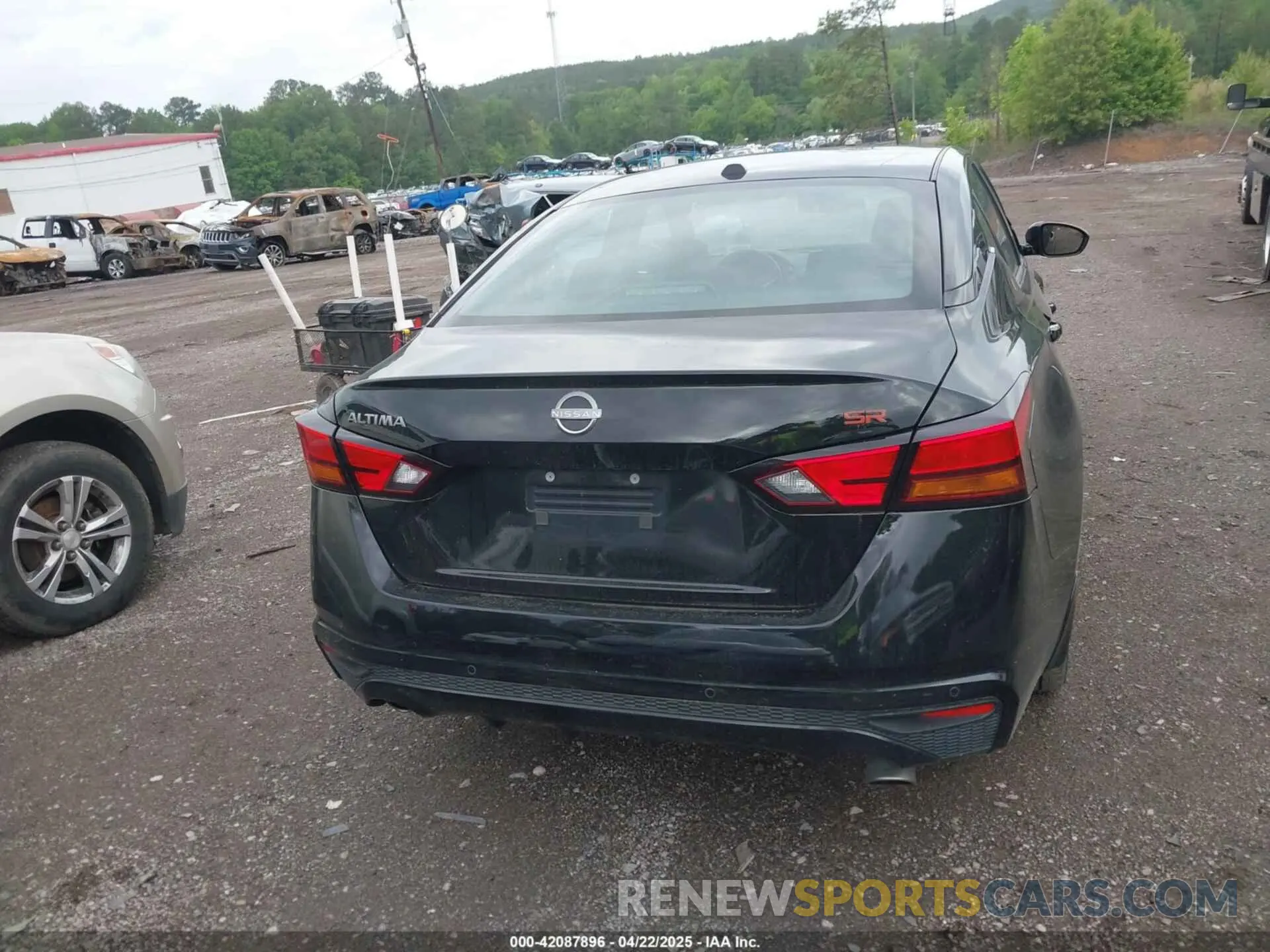 16 Photograph of a damaged car 1N4BL4CV5RN307099 NISSAN ALTIMA 2024