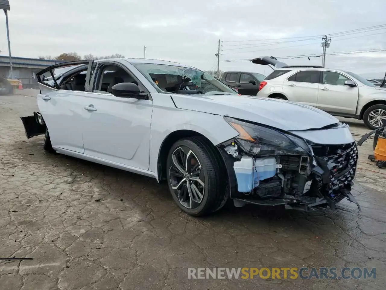 4 Photograph of a damaged car 1N4BL4CV5RN320726 NISSAN ALTIMA 2024
