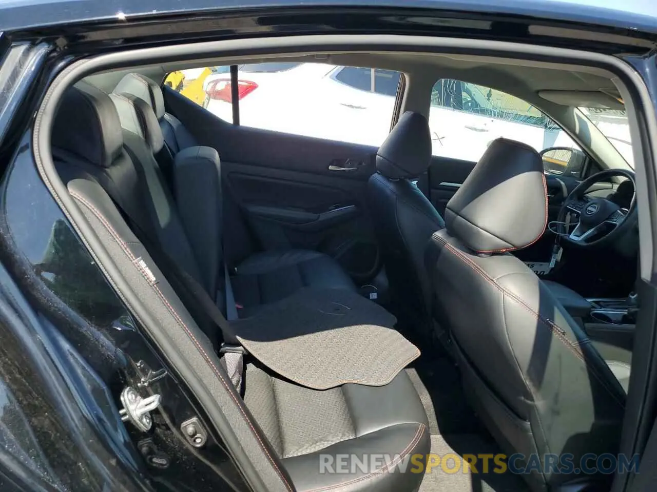 10 Photograph of a damaged car 1N4BL4CV5RN347361 NISSAN ALTIMA 2024