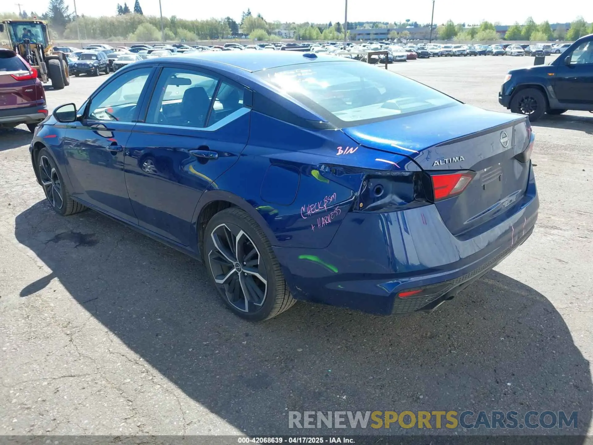 3 Photograph of a damaged car 1N4BL4CV5RN361258 NISSAN ALTIMA 2024