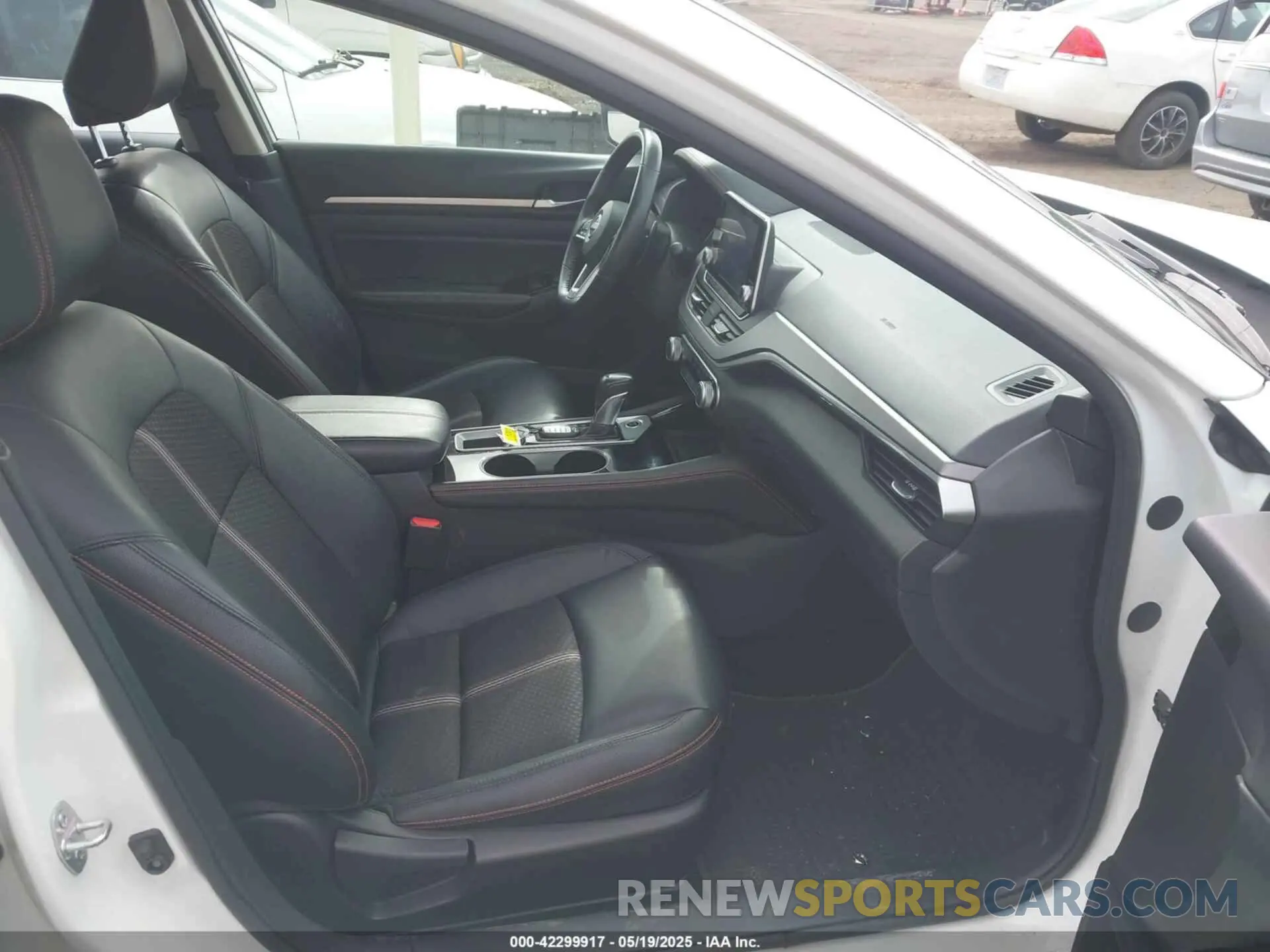 5 Photograph of a damaged car 1N4BL4CV5RN364421 NISSAN ALTIMA 2024