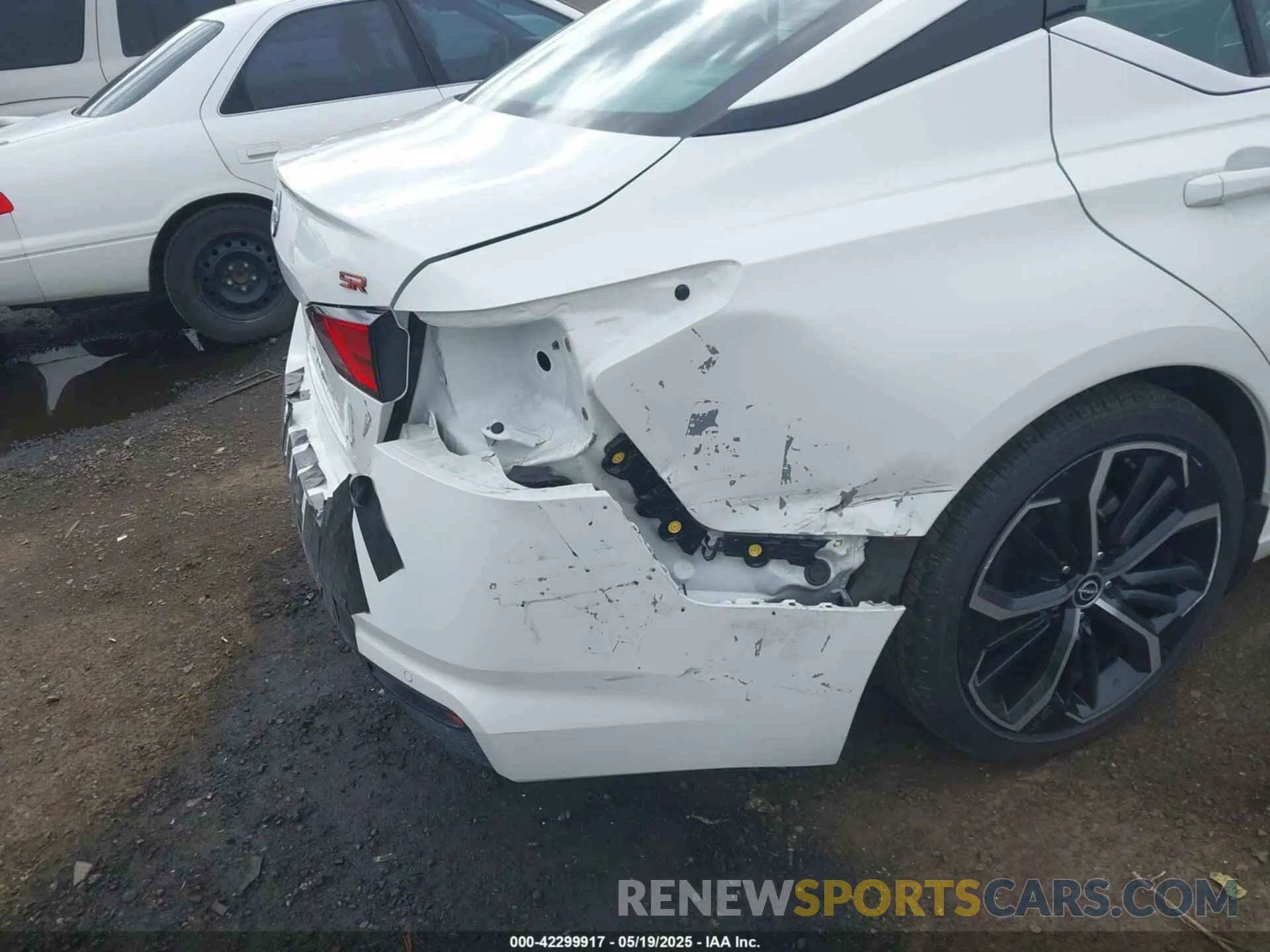 6 Photograph of a damaged car 1N4BL4CV5RN364421 NISSAN ALTIMA 2024