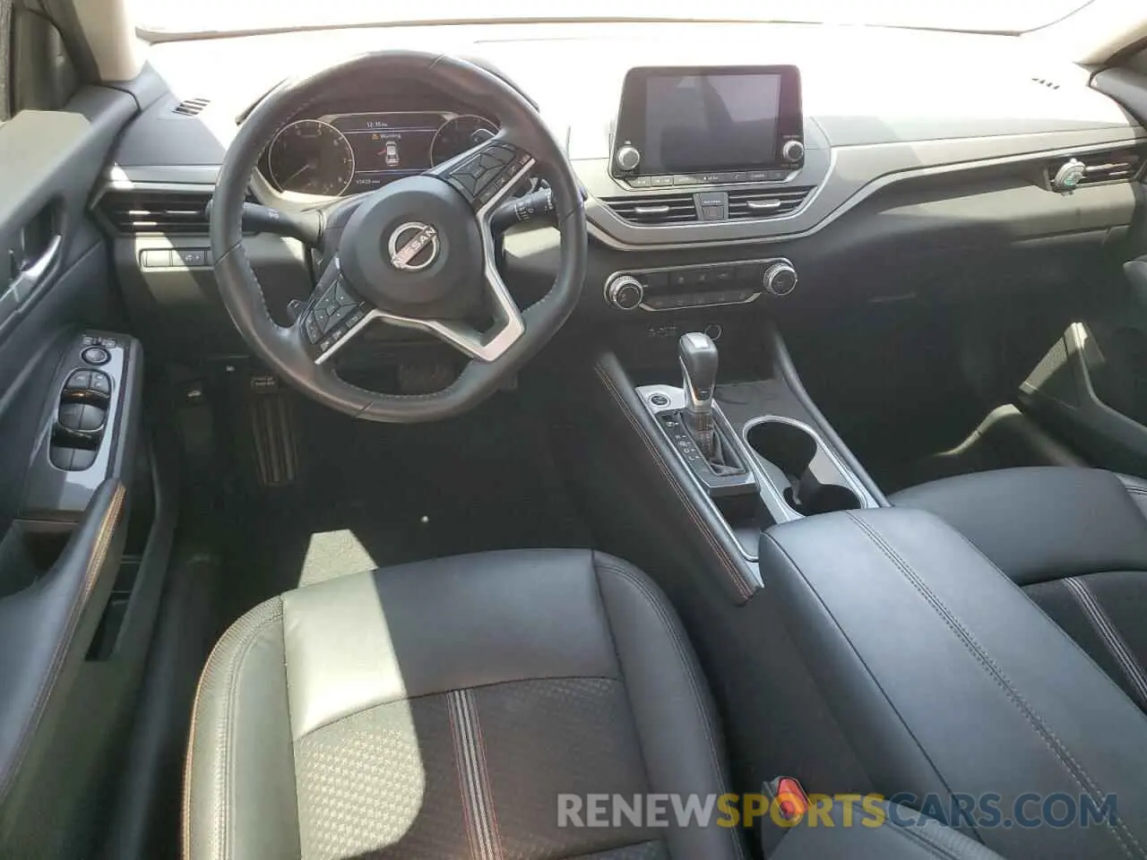 8 Photograph of a damaged car 1N4BL4CV5RN376682 NISSAN ALTIMA 2024