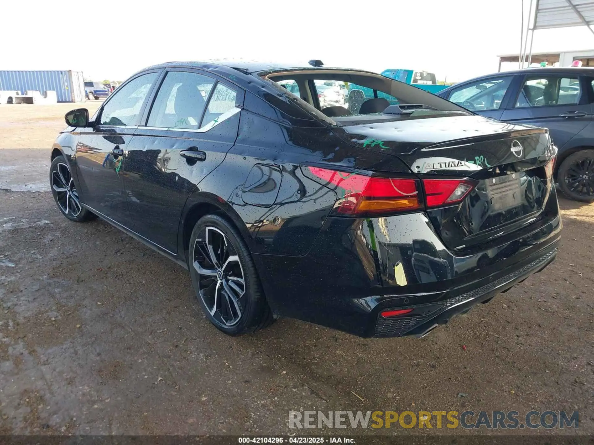 3 Photograph of a damaged car 1N4BL4CV5RN377816 NISSAN ALTIMA 2024