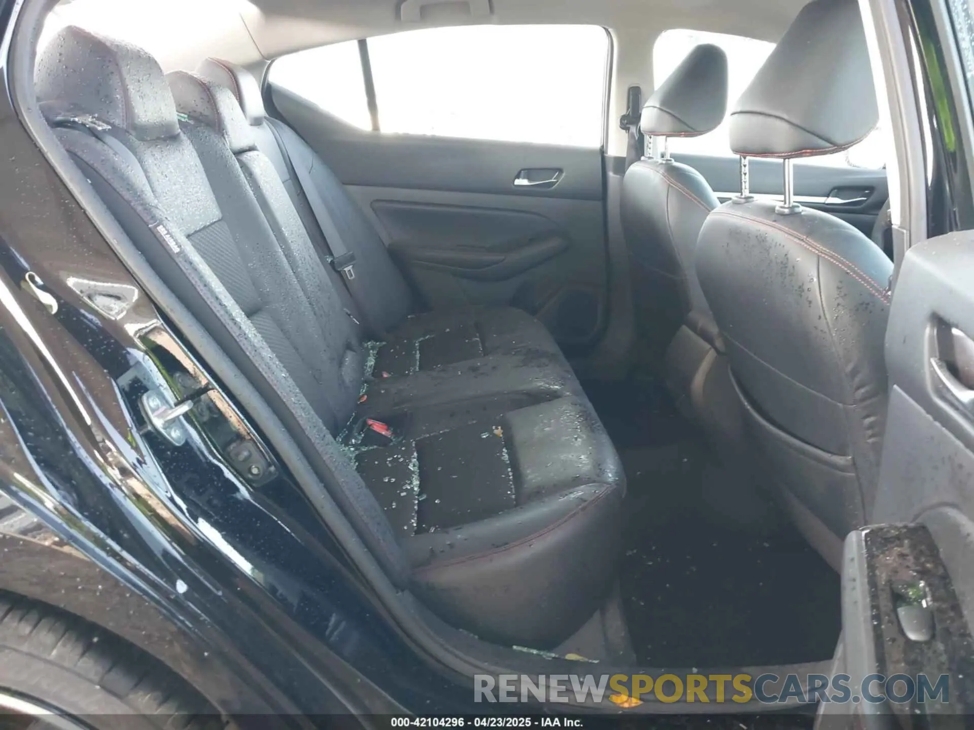 8 Photograph of a damaged car 1N4BL4CV5RN377816 NISSAN ALTIMA 2024