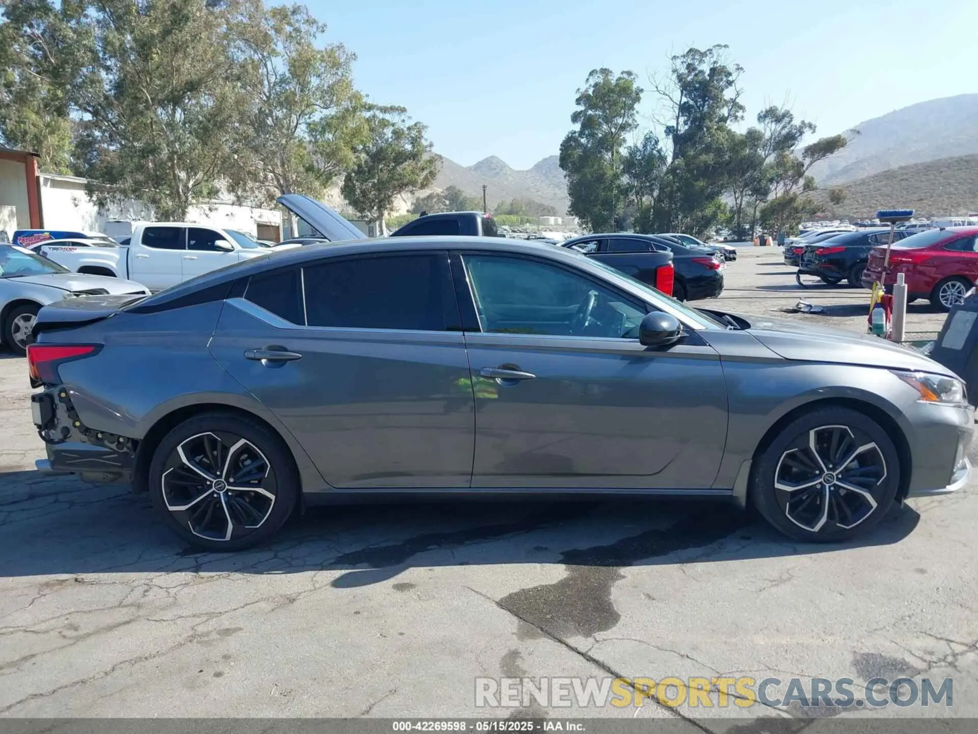 13 Photograph of a damaged car 1N4BL4CV5RN417005 NISSAN ALTIMA 2024