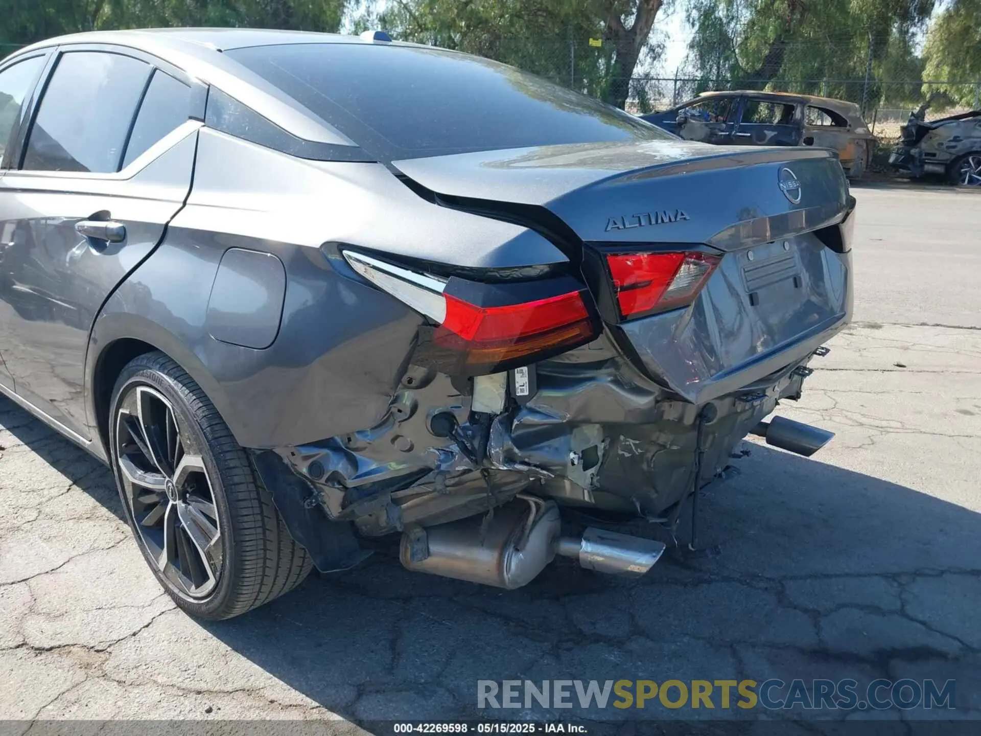 17 Photograph of a damaged car 1N4BL4CV5RN417005 NISSAN ALTIMA 2024