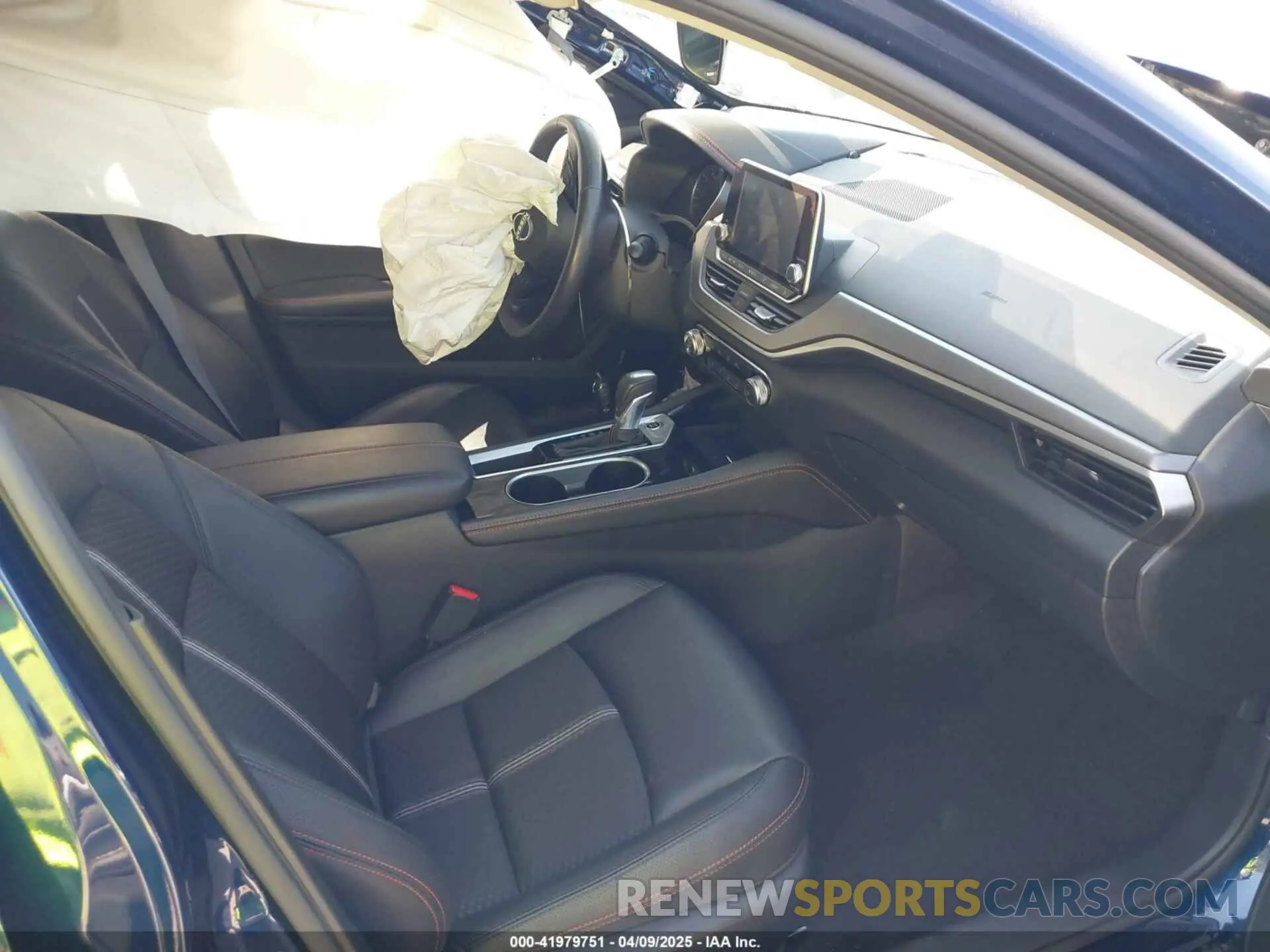 5 Photograph of a damaged car 1N4BL4CV6RN305748 NISSAN ALTIMA 2024