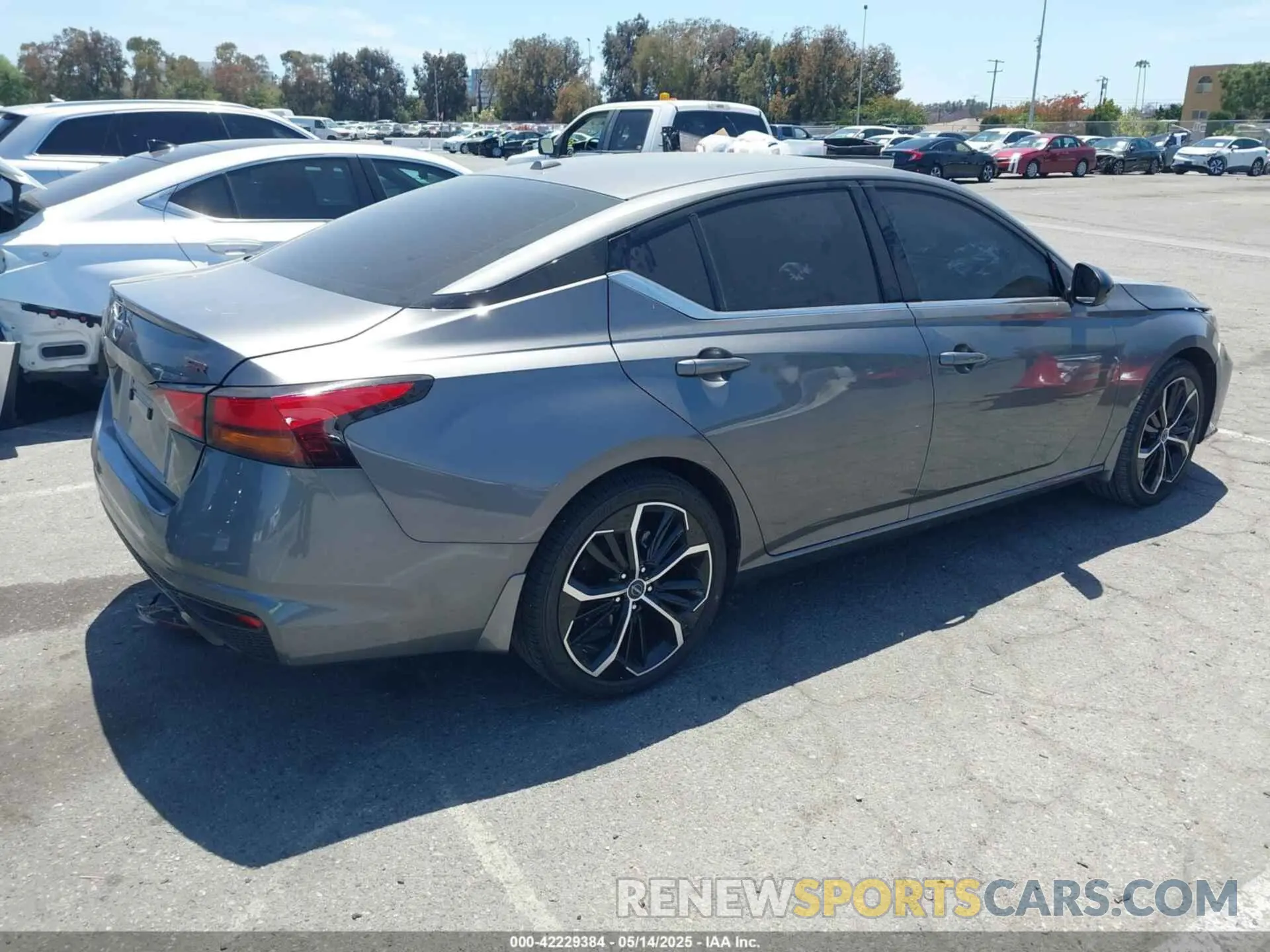 4 Photograph of a damaged car 1N4BL4CV6RN377307 NISSAN ALTIMA 2024