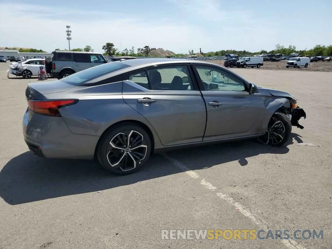 3 Photograph of a damaged car 1N4BL4CV6RN382376 NISSAN ALTIMA 2024